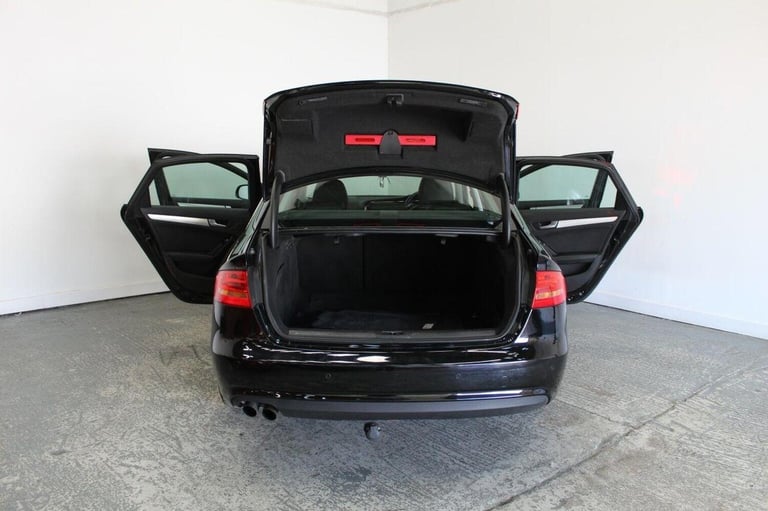 AUDI A4 2.0 TDI SE Technik quattro Euro 5 (s/s) 4dr 2013