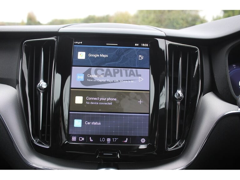 2022 Volvo XC60 B5 MHEV R-Design SUV HYBRID Automatic