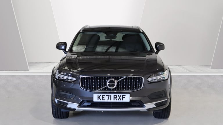 2021 Volvo V90 Cross Country B5 (P) AWD (Lounge &amp; Climate Pack, Sunroof, 360 Camera, Pilot As...