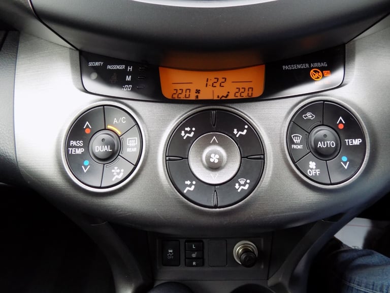 2011 Toyota RAV4 2.2 D-4D XT-R 5dr ESTATE Diesel Manual