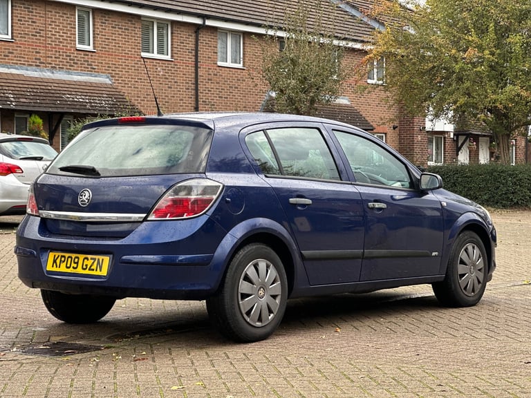 2009 Vauxhall Astra Life Automatic 1.8L 46,000 Miles Full Service History 1YR NEW MOT ONLY 1 OWNER