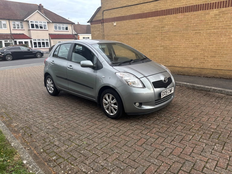 Toyota, YARIS, Hatchback, 2009, Semi-Auto, 1329 (cc), 5 doors