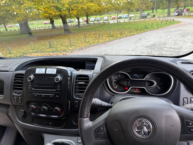 VAUXHALL VIVARO SPORTIVE 1.6 CDTI BI TURBO 2016 REG WITH AIR CON & 12 MONTHS MOT! READY FOR WORK! 
