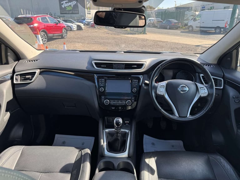 2017 Nissan Qashqai 1.6 Qashqai Tekna dCi 4x4 4WD 5dr - NATIONAL DELIVERY* SUV Diesel Manual