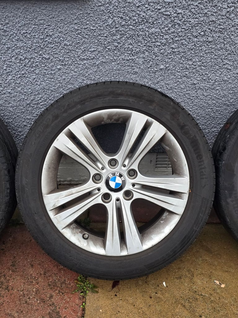 BMW alloy wheels 17" with tyres bargain