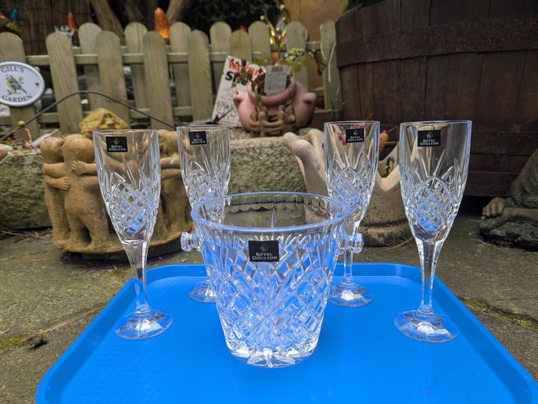 image for Royal Doulton Crystal Champagne/Prosecco Glasses and Ice Bucket