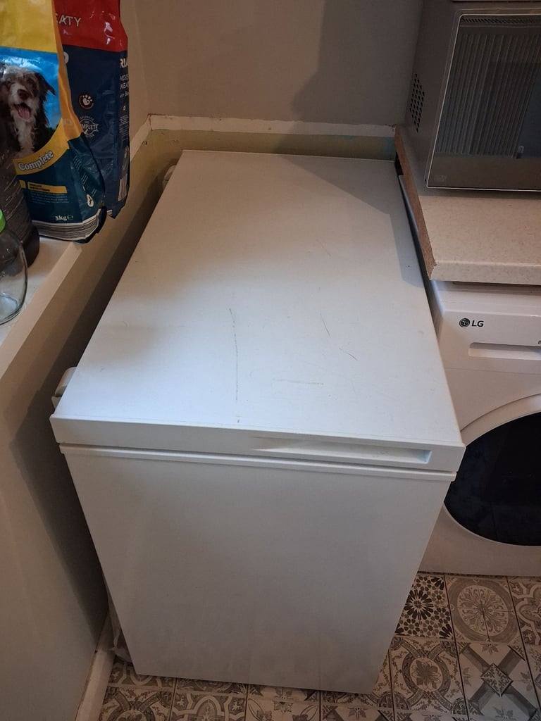 Logik chest freezer