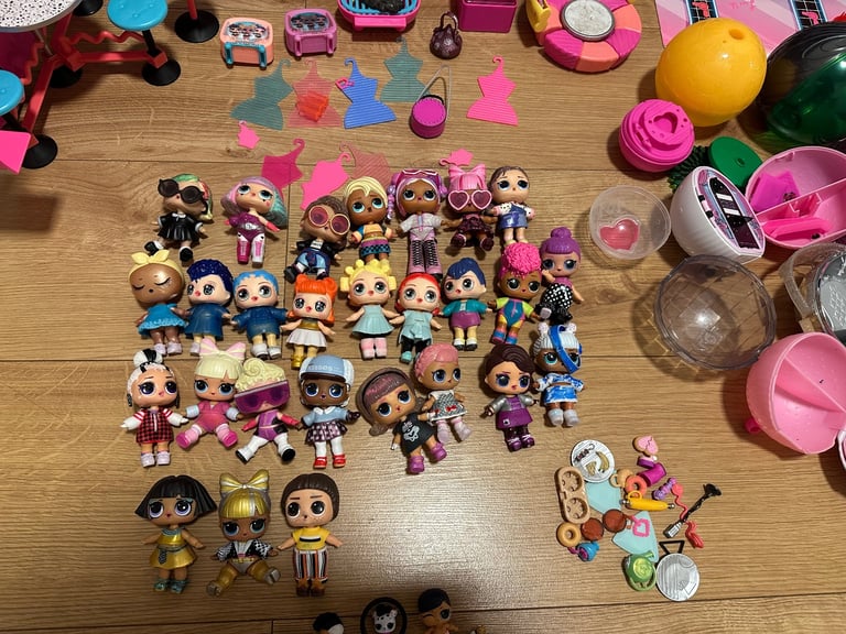Reduced to £140 all Lol toys