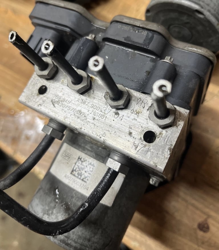 image for Abs pump mercedes 2017-2023 A9079003704