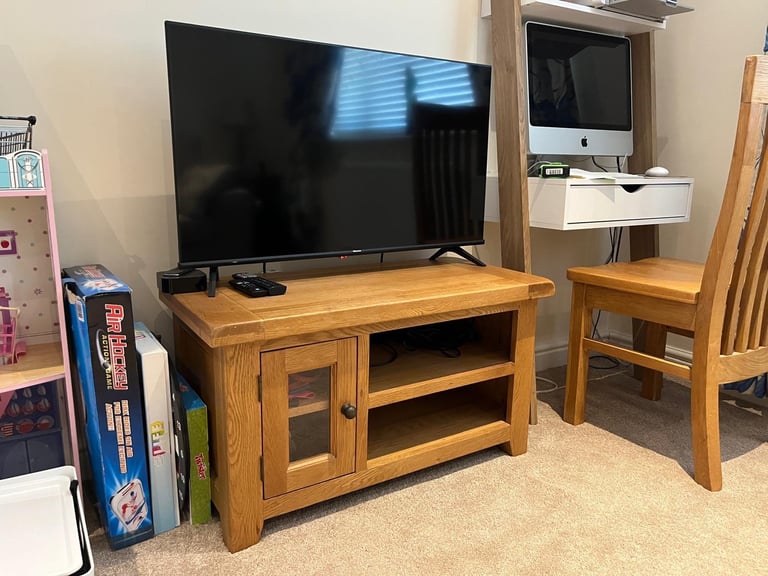 image for Oak solid TV unit 