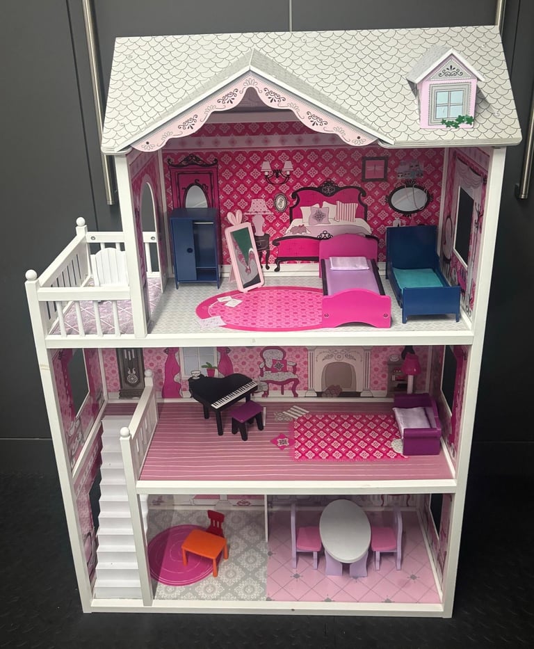image for Large Doll House