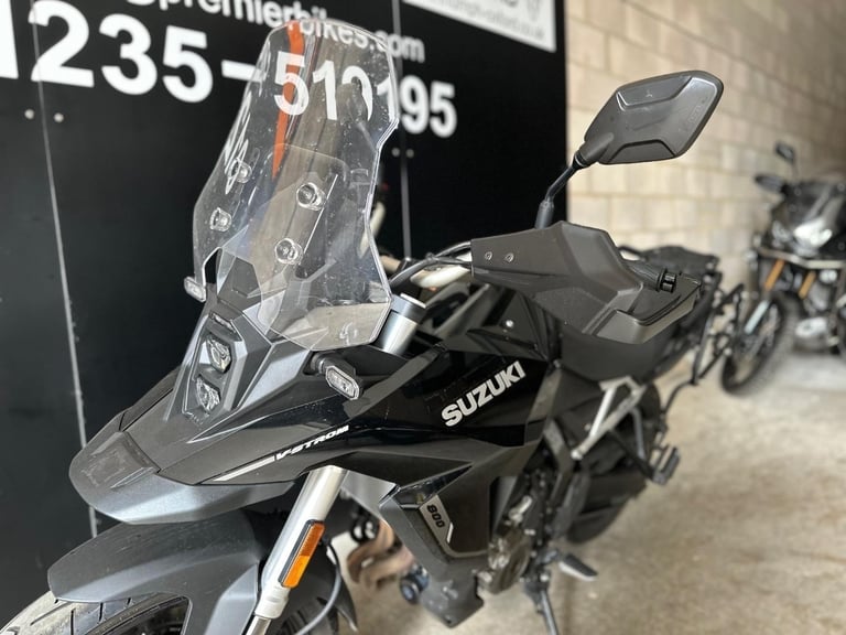 STUNNING ONE OWNER 2023/73 SUZUKI DL800 RE V-STROM