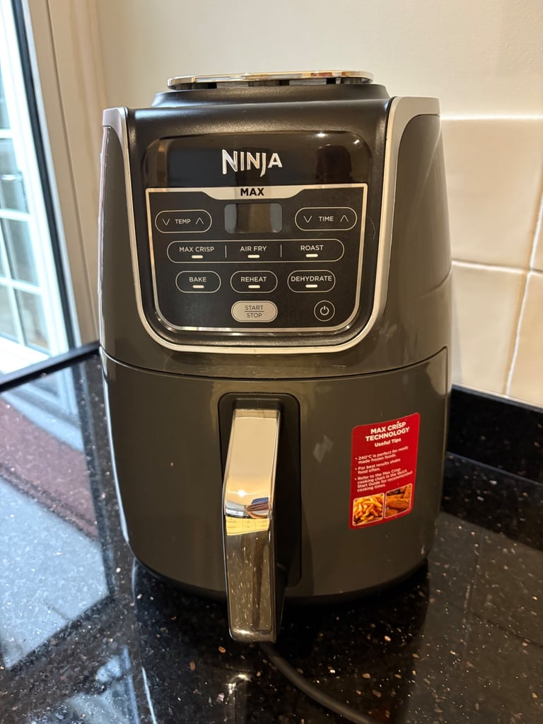 Ninja Air Fryer AF100UK
