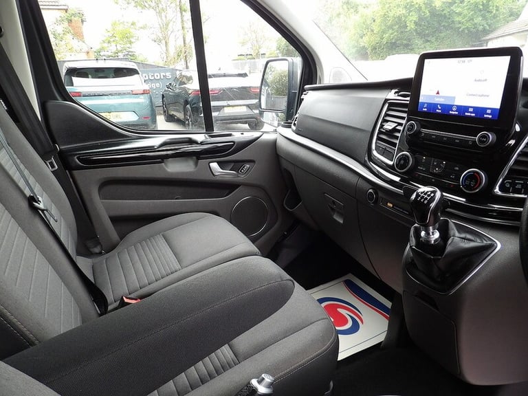 2021 Ford Tourneo Custom 2.0 EcoBlue 130ps Low Roof 8 Seater Titanium MPV DIESEL Manual