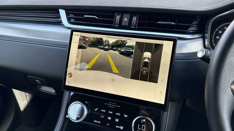  Jaguar F-Pace 2.0 P400e R-Dynamic SE 5dr Auto AWD Estate Plug-In Hy Automatic