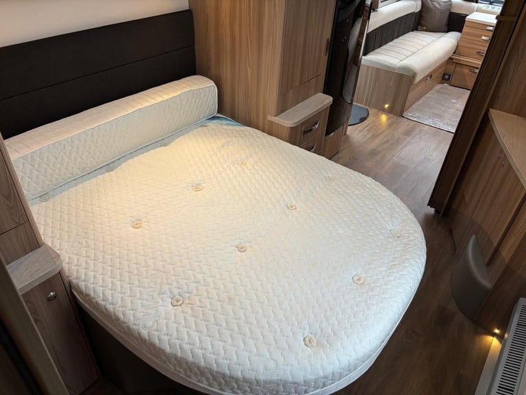 2016 SWIFT CONQUEROR 645, ISLAND BED, TALL FRIDGE, ALDE, SOLAR