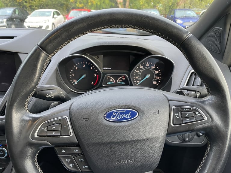 2017 Ford Kuga 2.0 TDCi 180 ST-Line X 5dr Auto HATCHBACK Diesel Automatic