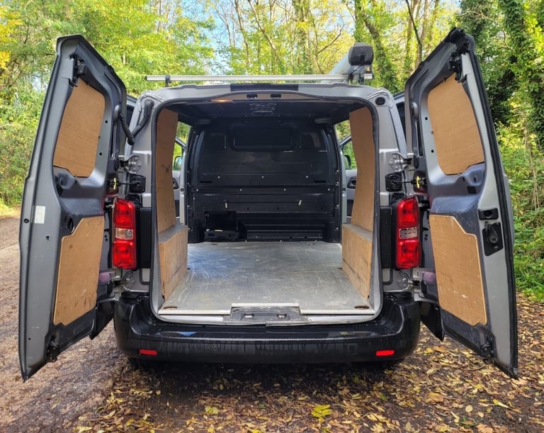 2020 Citroen Dispatch 1.5 BlueHDi 1000 Enterprise M FWD 2 Euro 6 (s/s) 6dr PANEL VAN Diesel Manual