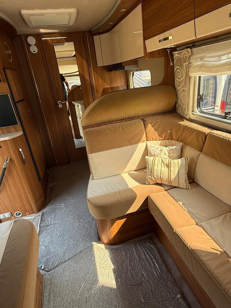2015 Frankia 640 - 3 ltr - 49,000 Miles - 4 Berth / 2 Belts 