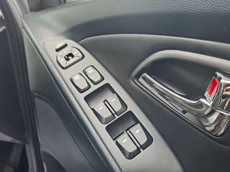 2012 Hyundai Ix35 1.7 CRDi Premium Euro 5 (s/s) 5dr ESTATE Diesel Manual