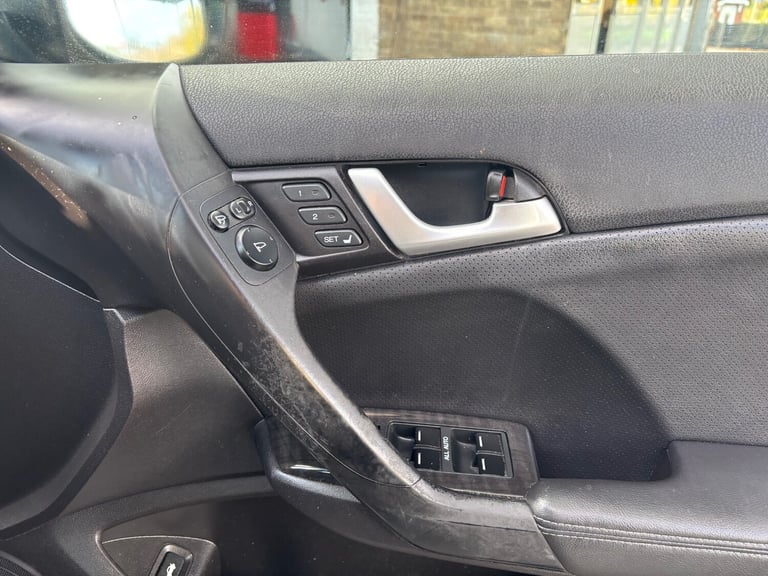 2012 Honda Accord 2.2 i-DTEC EX 4dr Auto SALOON Diesel Automatic