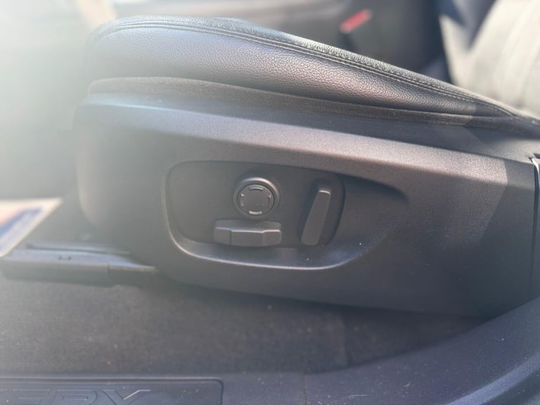 2016 Land Rover Discovery Sport 2.0 TD4 HSE Black Auto 4WD Euro 6 (s/s) 5dr ESTATE Diesel Automatic