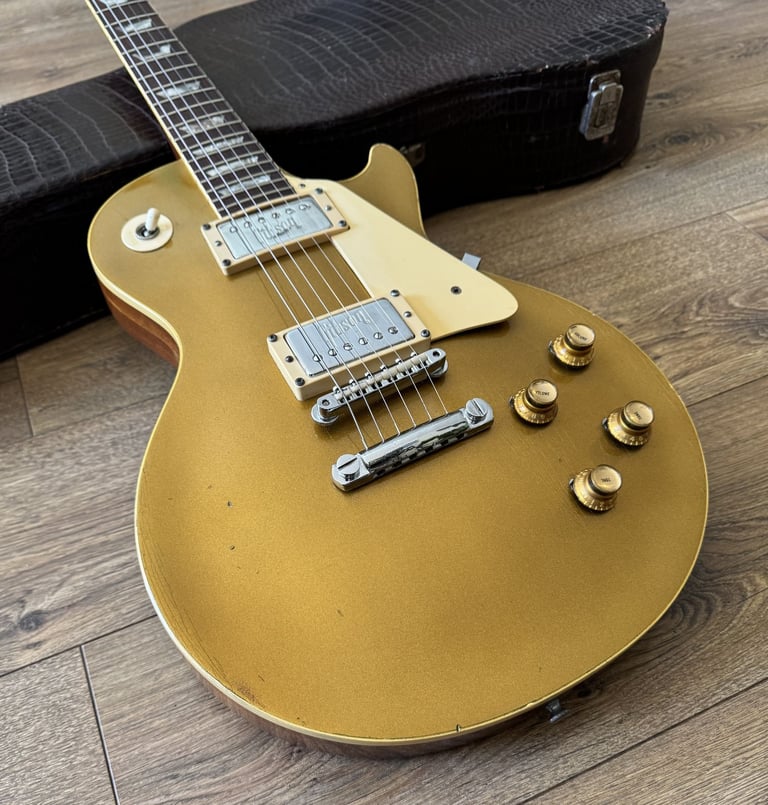 1969 Gibson Les Paul Deluxe Goldtop (Humbucker conversion) - Trades