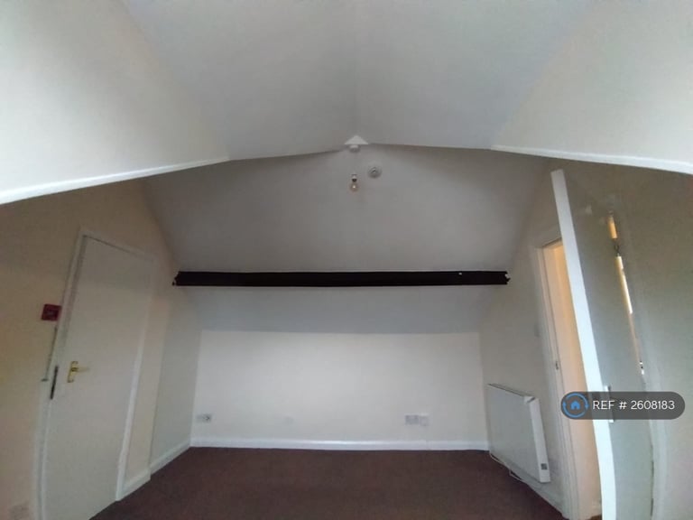 1 bedroom flat in Craig Walk, Bowness On Windermere, LA23 (1 bed) (#2608183)