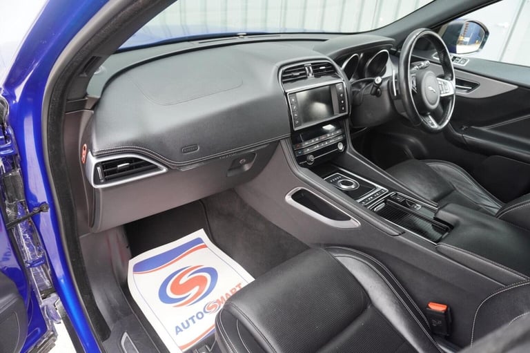 JAGUAR F-PACE 2.0 D240 R-Sport Auto AWD Euro 6 (s/s) 5dr 2018