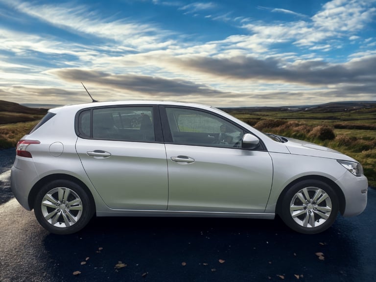 2015 Peugeot 308 1.6 HDi 115 Active "Car Of The Year 2014" full MOT, px welcome, delivery available