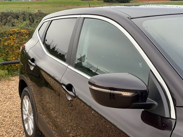 2014 Nissan Qashqai 1.6 dCi Acenta Premium SUV 5dr Diesel XTRON 2WD Euro 5 (s/s) (130 ps) SUV Die...