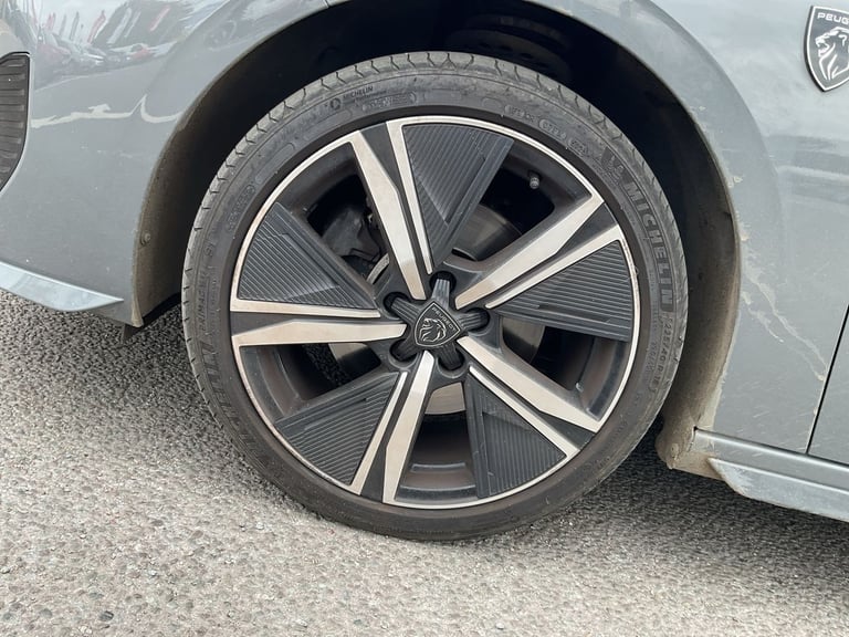  Peugeot 308 SW SW ESTATE PEUGEOT 308 SW ESTATE 1.2 PURE TECH GT Petrol