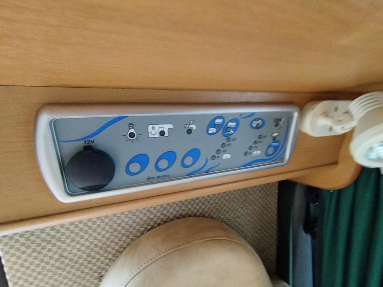 Trigano Tribute 2 berth 3 seat belts DIESEL MANUAL 2004/53