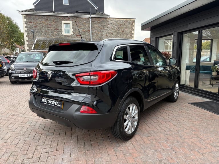 2018 Renault Kadjar 1.3 TCe Dynamique Nav Euro 6 (s/s) 5dr HATCHBACK Petrol Manual