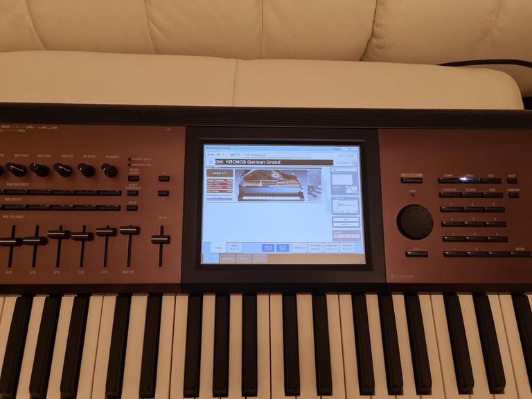 Korg Kronos 2 SE 88 Key - Almost Perfect Condition - Glasgow