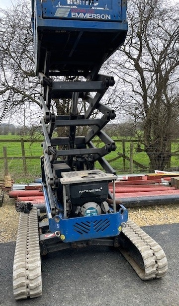 ALMAC TRACKED BI-LEVELLING CRAWLER SCISSOR LIFTS
