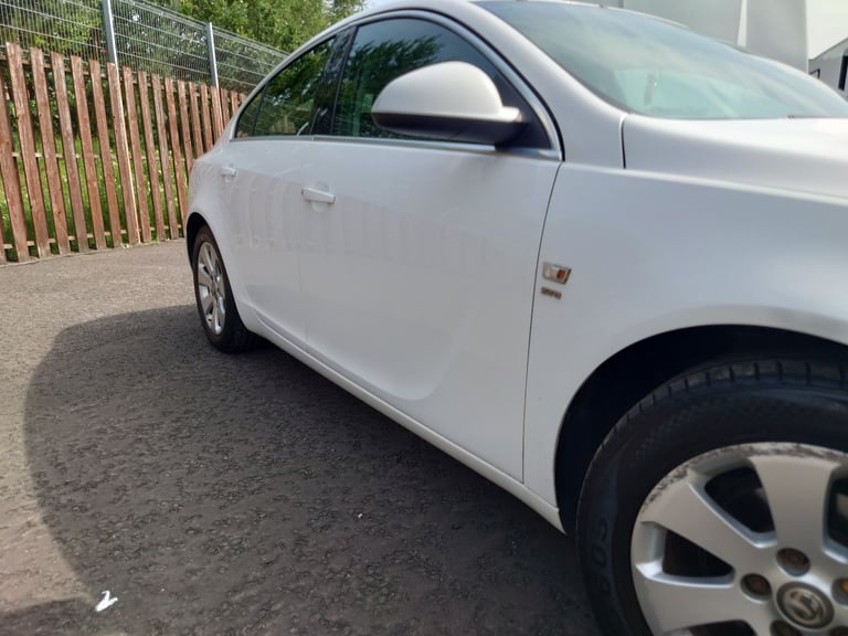 Vauxhall, INSIGNIA, Hatchback, 2013, Manual, 1956 (cc),5 doors - Image 5