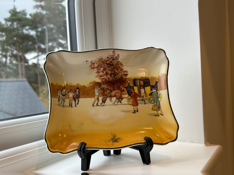 Rare Royal Doulton vintage Antique Dish Plate Coaching Days 1923 Made In England