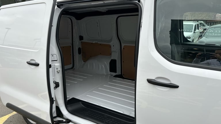 2024 Citroen Dispatch 1.5 BlueHDi Enterprise M Panel Van 6dr Diesel Manual MWB Euro 6 (s/s) (120 ...