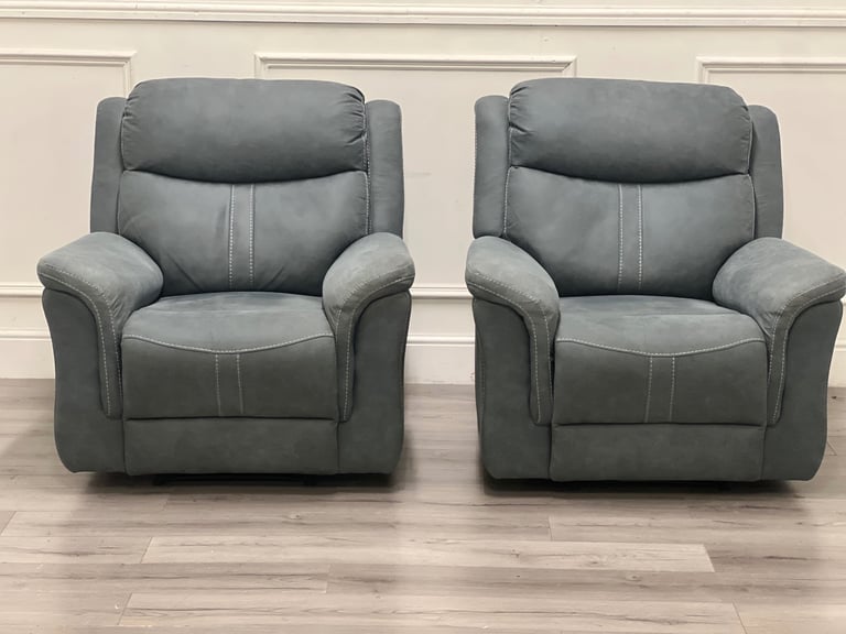 Grey 2 Seater manual Reclining sofa & 2 Chairs! Delivery available 🚚
