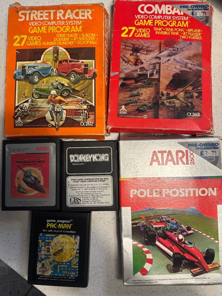 Atari 2600 Woody Game Console With 4 Controllers and multiple games - Untested