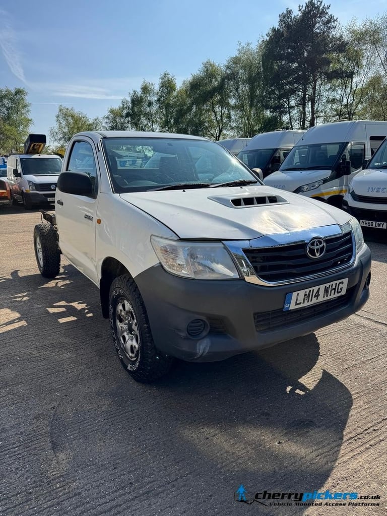 2014 Toyota Hilux 4x4 Chassis Cab Ideal for Tipper Dropside Arb / Arborist Body