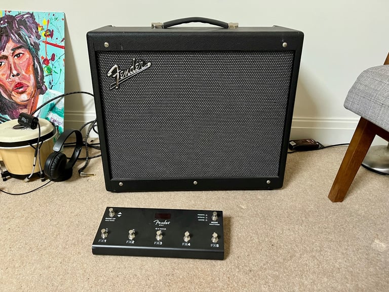 Fender Mustang GTX100 Amplifier