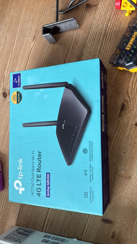 image for TP-link AC750 dual band 4g LTE router 