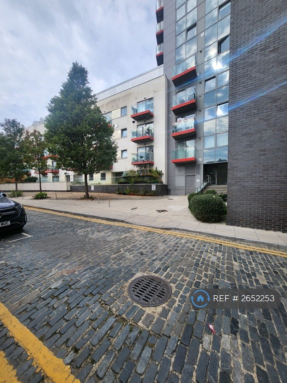 image for Studio flat in Fortius Apartments, London, E3 (#2652253)