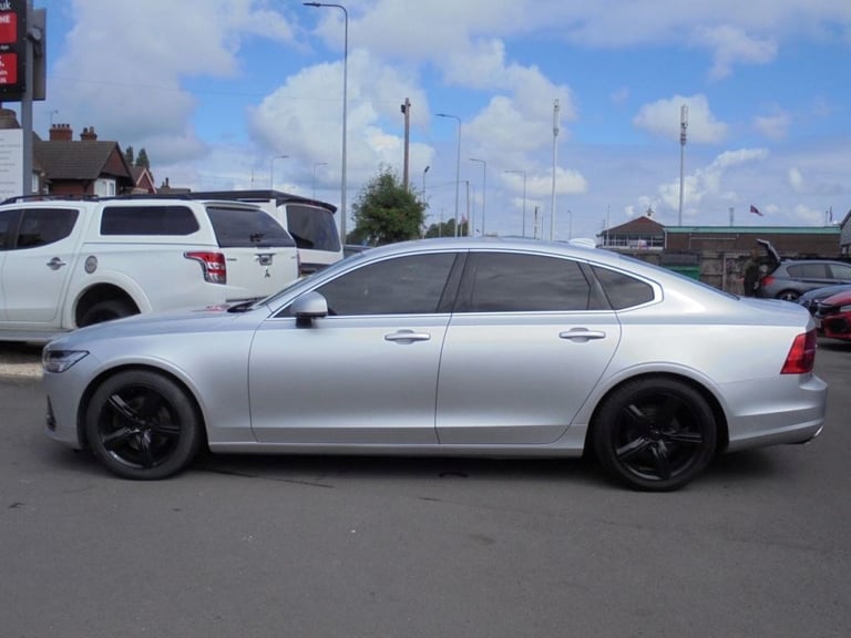 image for Volvo S90 2.0 D4 R DESIGN 4dr Geartronic Diesel