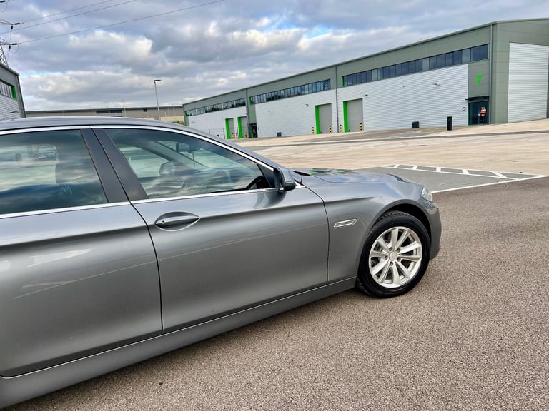 2015 BMW 520D SPORT LCI 190BHP.