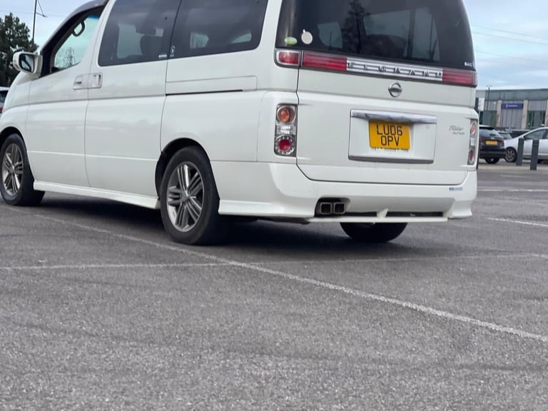 2006 NISSAN ELGRAND E51 AUTO