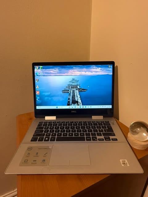 image for Dell Latitude i7 10th Gen 8GB 256 SSD - Touch – Excellent Condition