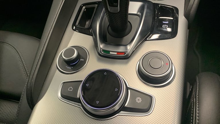 2025 Alfa Romeo Giulia 2.0T Sprint Saloon 4dr Petrol Auto Euro 6 (s/s) (280 ps) Saloon Petrol Aut...